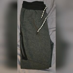 Tapout Gray Sweatpants with Black Accents